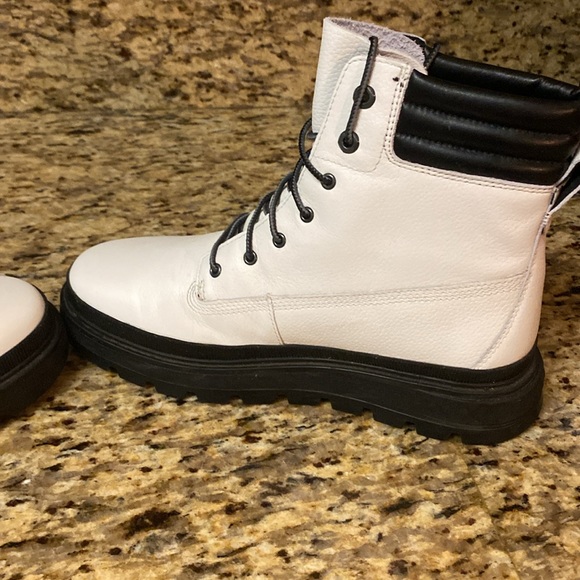 Timberland Boots 8 women’s - Picture 5 of 9